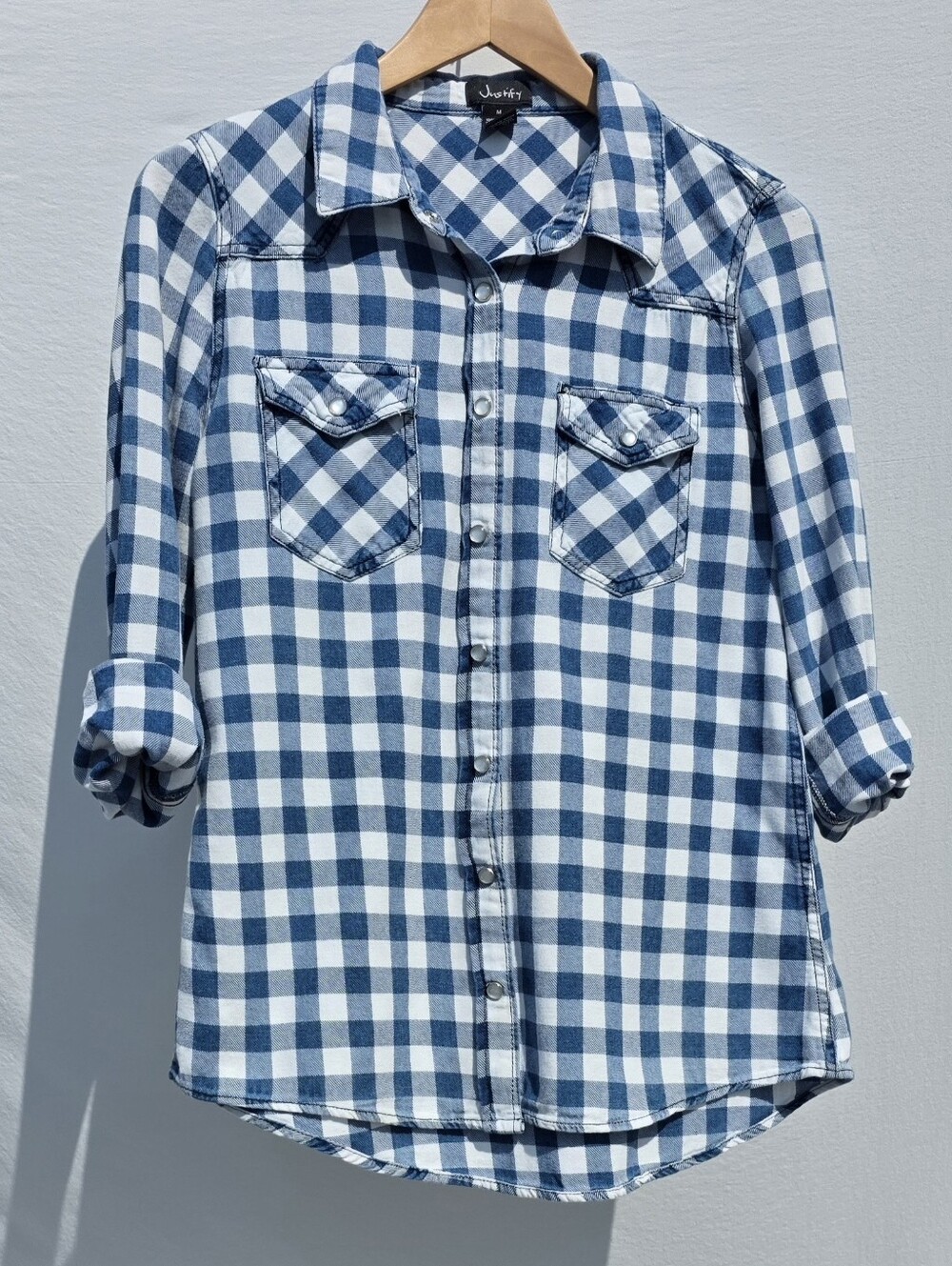 Justify Size M Blue Plaid Button-Front Men’s Shirt - Classic Casual